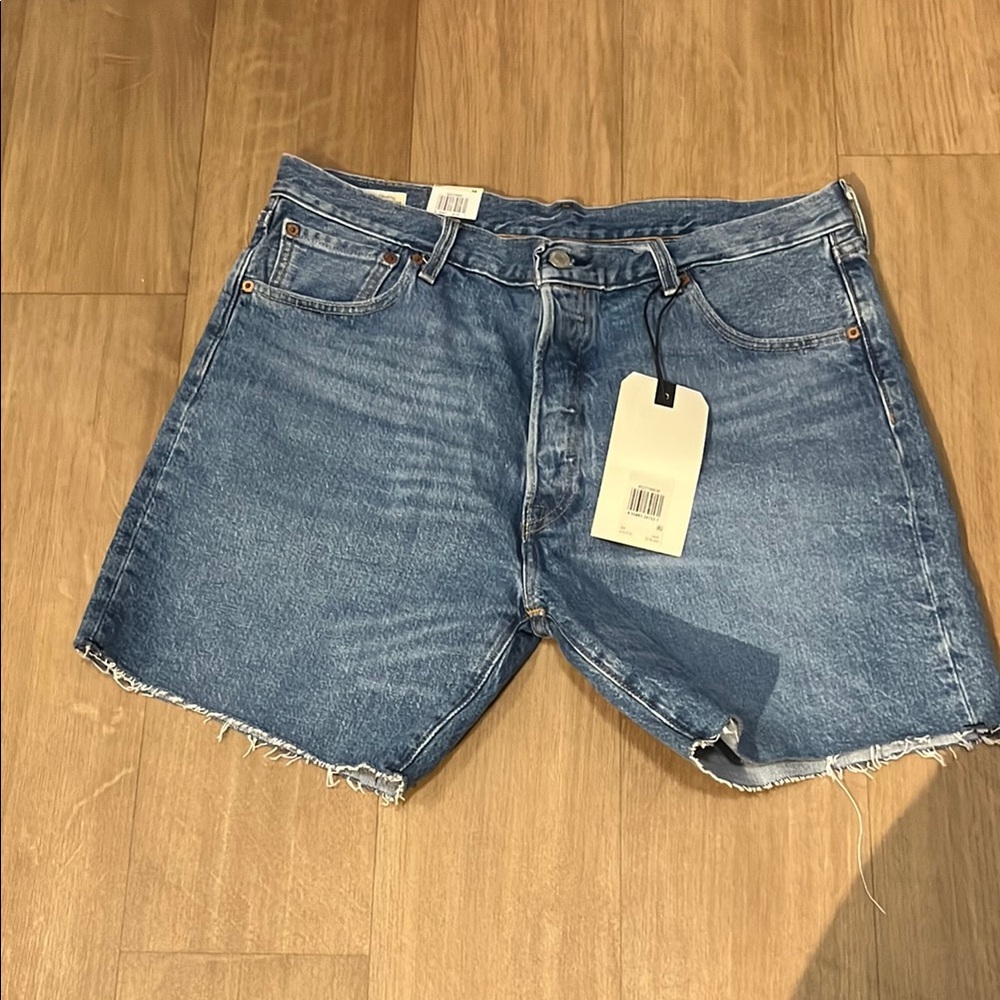 Men's Levi  Blue Denim Shorts